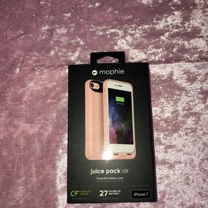 Mophie IPhone 6, 7 case (charging case)